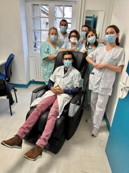 Don d'un fauteuil massant