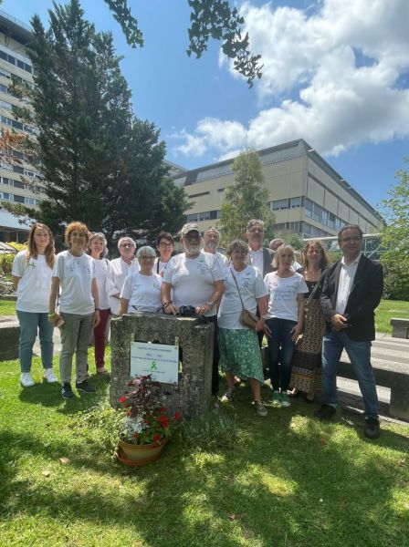 En présence de la Direction du GH Pellegrin, l'ARS Nouvelle Aquitaine, les membres du personnel médical, et les associations (AGCPSO, France Rein, Amoc, France-Adot) don d'organes et de tissus stèle donneurs santé greffe
