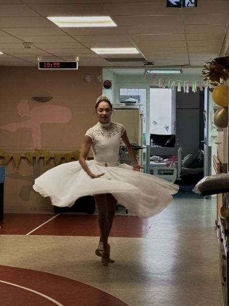 Vanessa Feuillatte à l'hôpital des enfants du CHU de Bordeaux