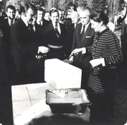 posepremierepierretripode