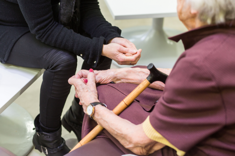 personne agee EPHAD soin de suite et de readaptation, personnes agees, geriatrie