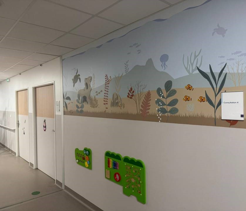 fresque design urgences pédiatriques