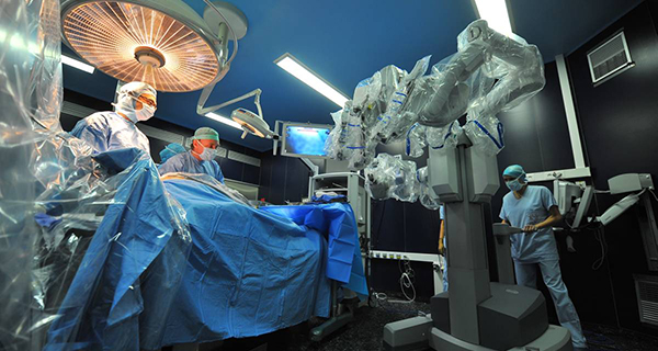 robot_chirurgical_chu_bordeaux